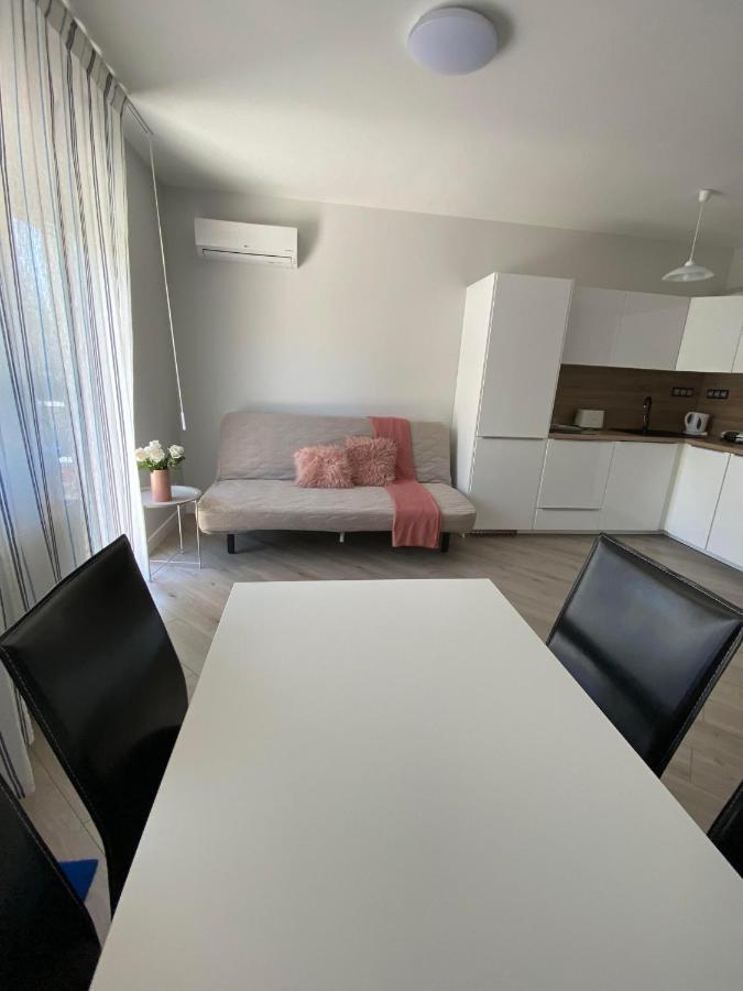 Aida Apartman Сиофок Екстериор снимка